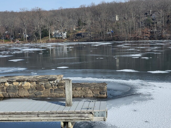 Building Photo - 23 Cedar Dr