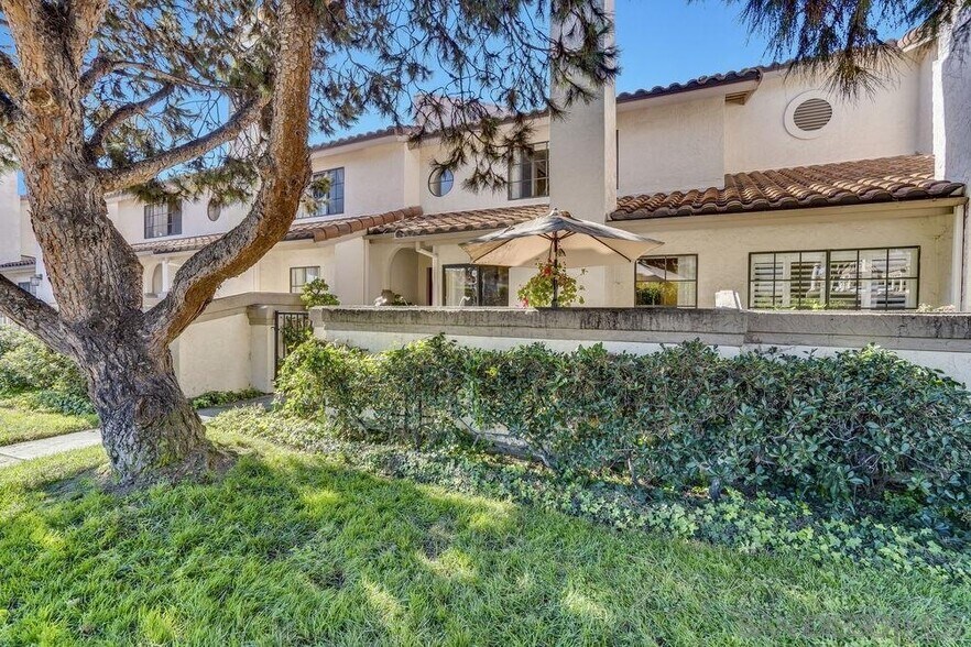 Building Photo - 7608 Palmilla Dr