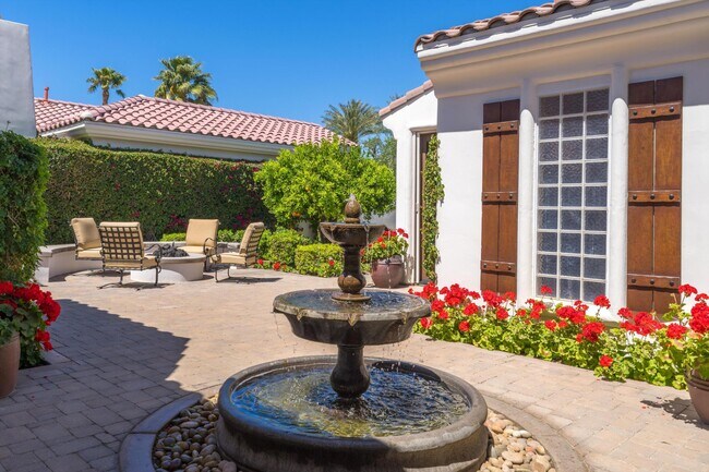 Building Photo - 79365 Mandarina