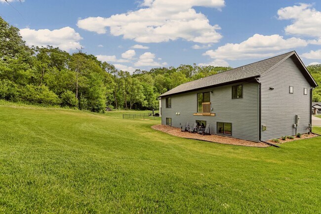 Building Photo - 5411 Destination Ln