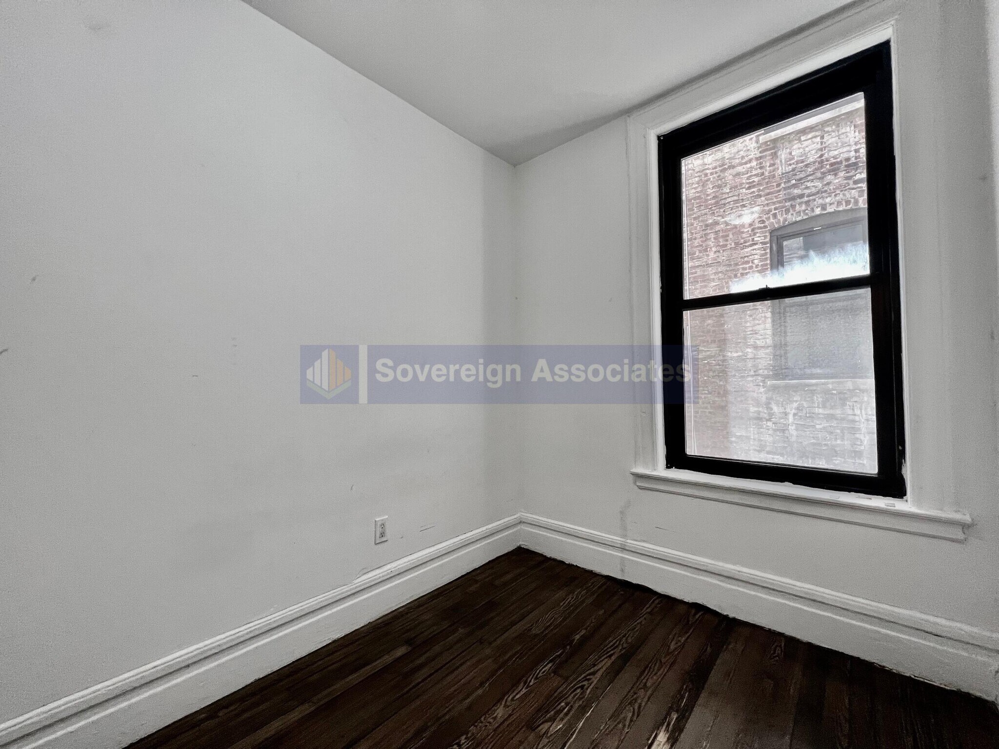 Building Photo - 188 Claremont Ave