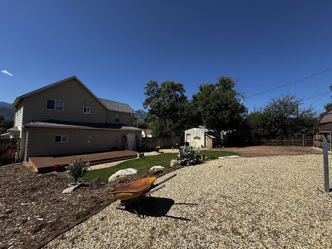 Building Photo - Stunning 4 Bedroom House near Old Colorado City