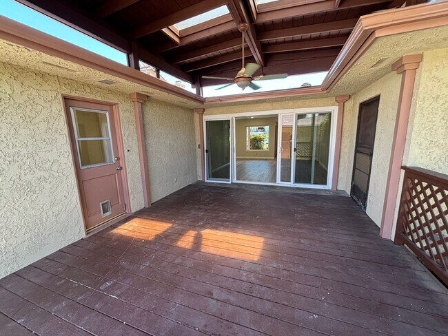 Building Photo - 4301 Green Ave