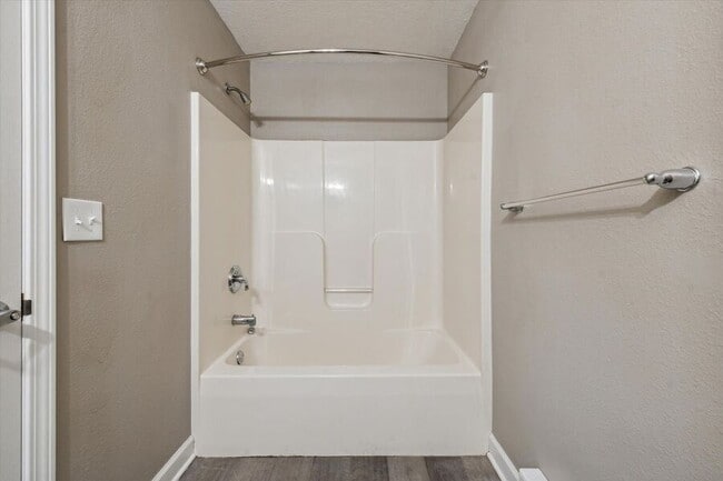 Building Photo - 4111 Harvest Ln