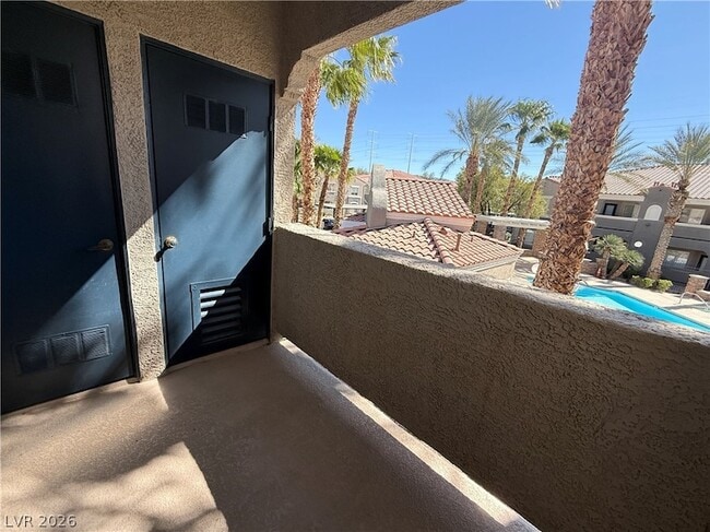 Building Photo - 10245 S Maryland Pkwy