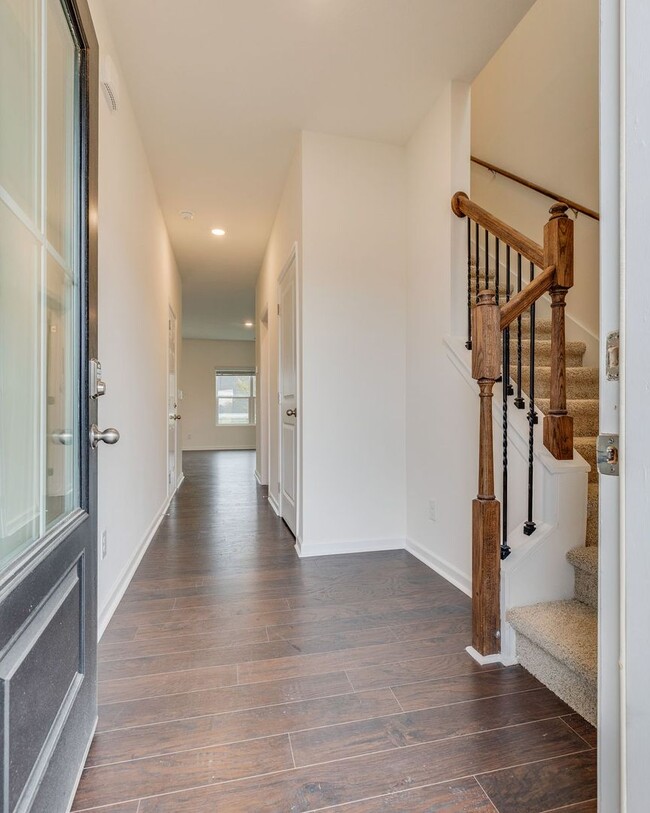 Building Photo - New 3BR Townhome in Saylor’s Place – Modern Finishes & Prime Jonesborough Location