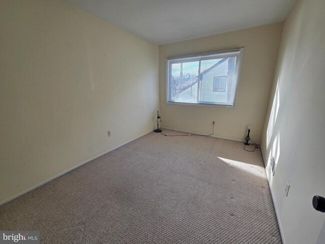 Building Photo - 1729 Leisure Way