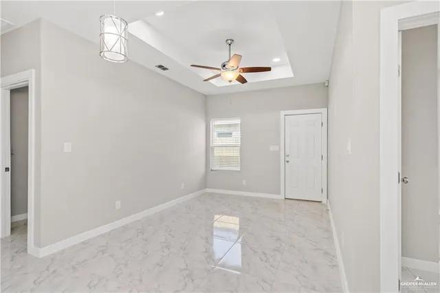 Building Photo - 2713 E Israel Ave