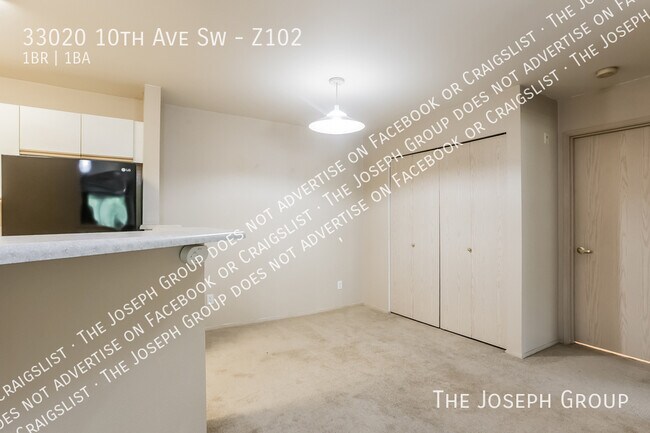 Building Photo - 33020 10th Ave SW
