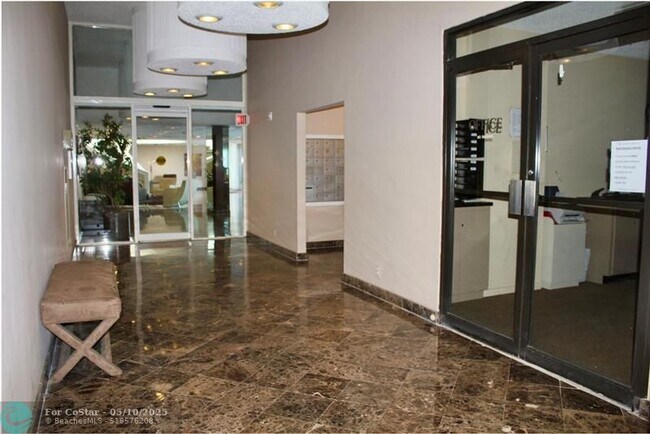 Building Photo - 1360 S Ocean Blvd
