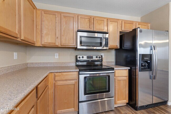Building Photo - 34994 N Barzona Trail