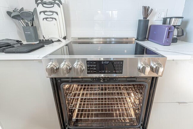 Building Photo - 1255 Decatur St