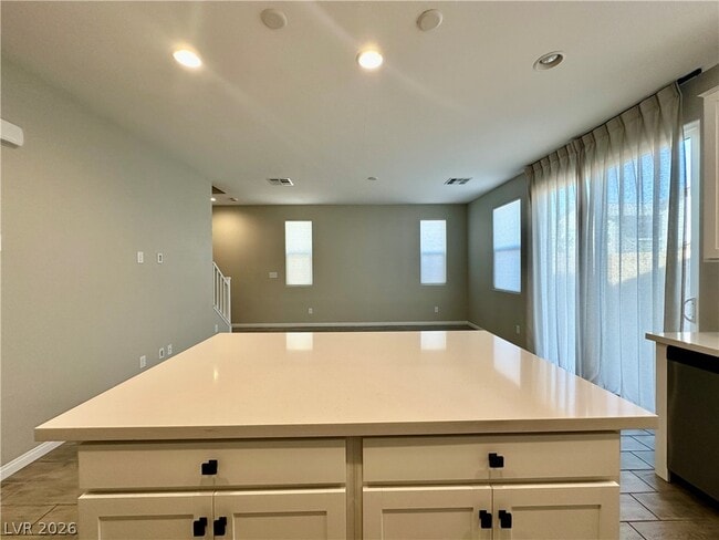 Building Photo - 10216 S Ullom Dr