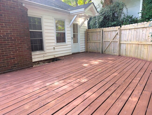 Building Photo - 629 Furrow Dr