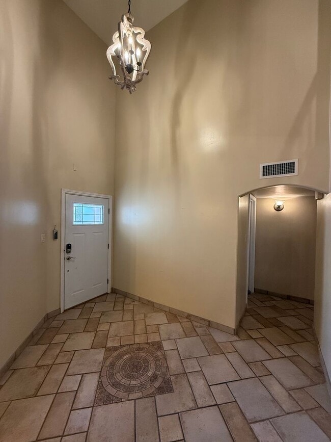 Building Photo - Beautiful Sunset Terraces Condo for Rent!