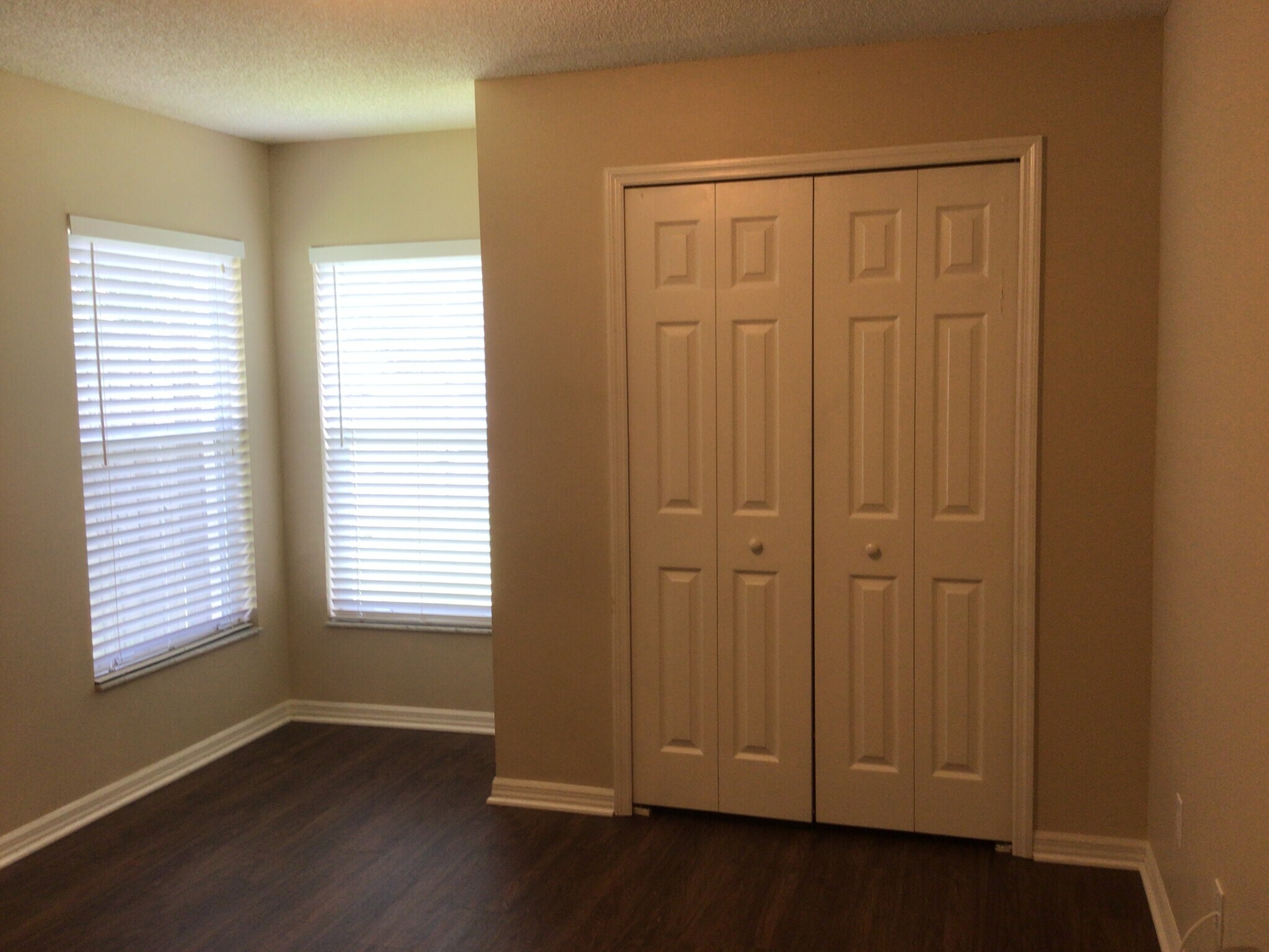 Building Photo - 1353 Crimson Clover Ln