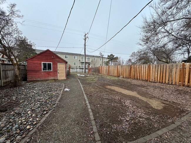Building Photo - 2 Bedroom Home Near Downtown Ellensburg