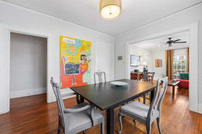 Building Photo - 536 Hawthorne Ln