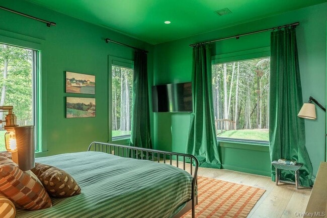 Building Photo - 72 Van Tine Rd