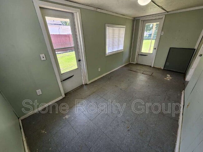Building Photo - 1435 3rd Ave