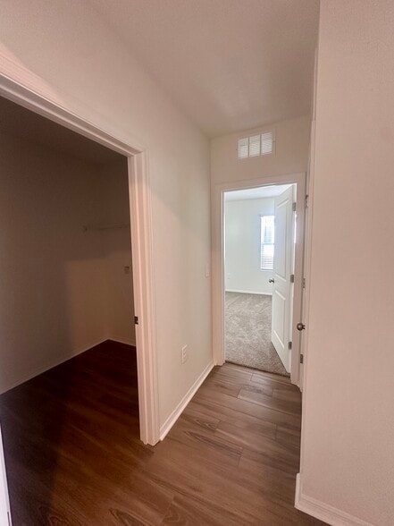 Building Photo - 4425 Boxelder Ave