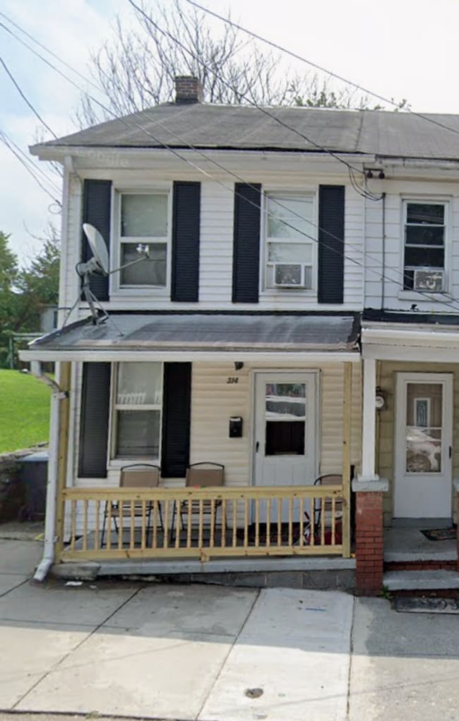 Primary Photo - Bright 3 Bedroom, 1 Bath Single Family Home in Steelton, PA!