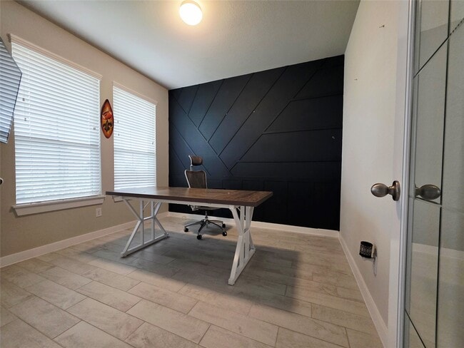 Building Photo - 13022 Mid Stocket Dr