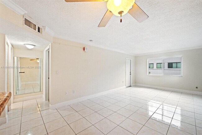 Building Photo - 13920 Lake Placid Ct
