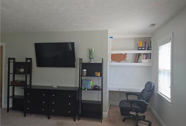Building Photo - 7290 Sandcastle Ln