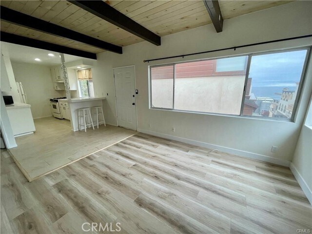 Building Photo - 204 18th Pl