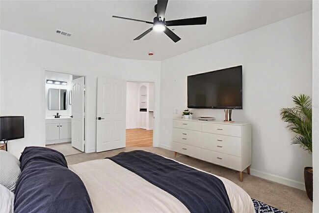 Building Photo - 2549 Maitland Crossing Way