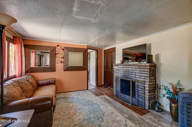 Building Photo - 1623 Idylwild Rd