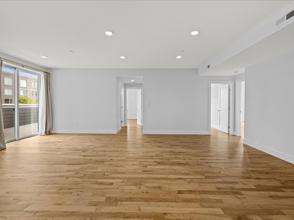 Building Photo - 50 Hichborn St