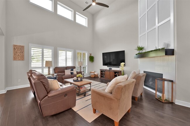 Building Photo - 32007 Autumn Orchard Ln