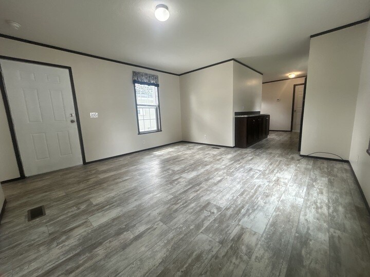 Building Photo - 11716 Cascade Cir