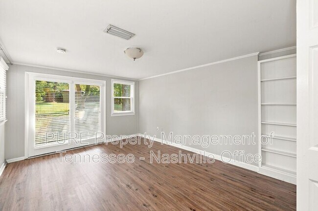Building Photo - 947 Evans Rd