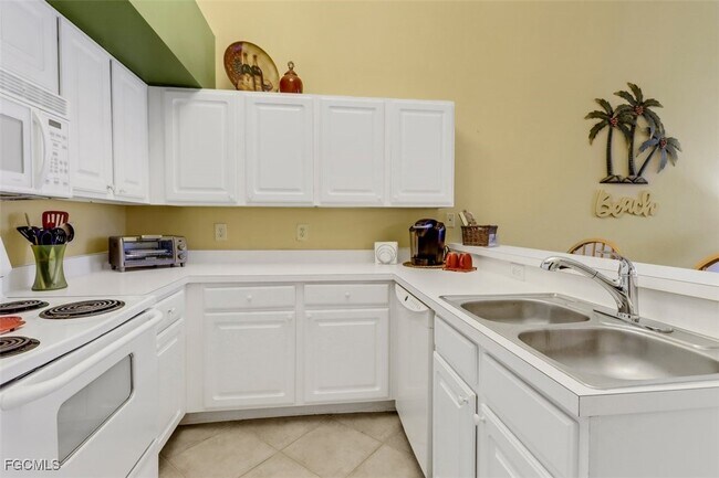 Building Photo - 4105 Residence Drive