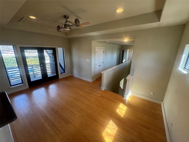 Building Photo - 1814 Maple Ave