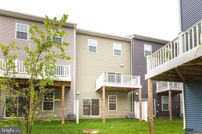 Building Photo - 7735 Venice Ln