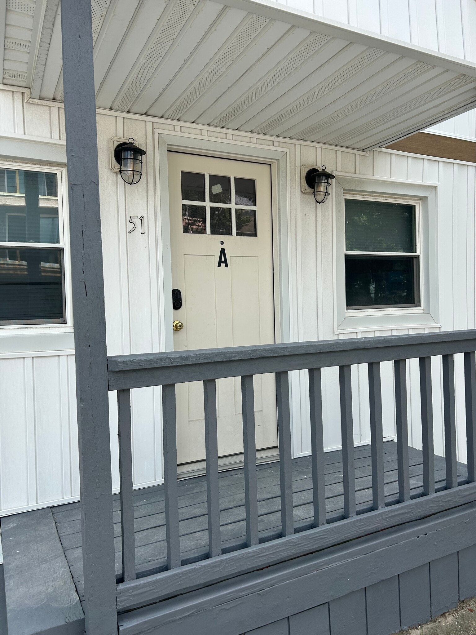 Building Photo - 51 Franklin Ave