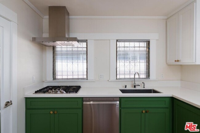 Building Photo - 2191 W 31st St