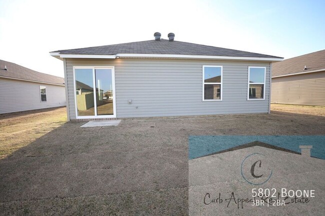 Building Photo - 5802 Boone-