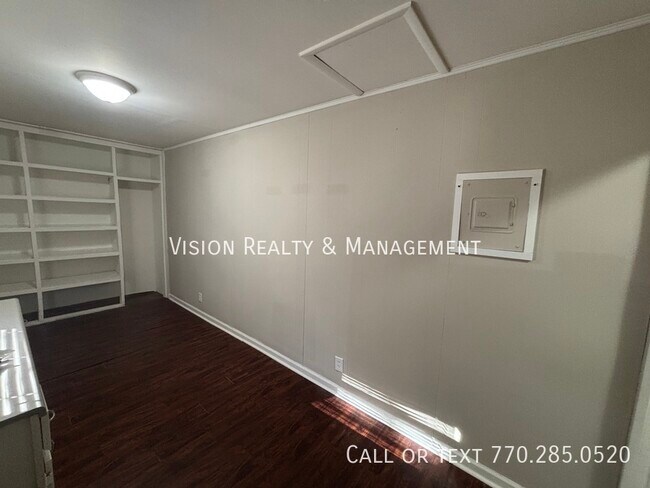 Building Photo - 3608 Sir Michael Dr