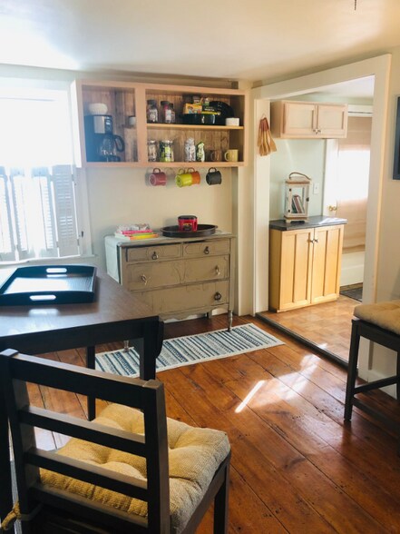 Building Photo - 101 Boston Rd