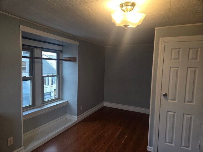 Building Photo - 127 N 12th St