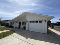 Building Photo - 7813 Dominion Way