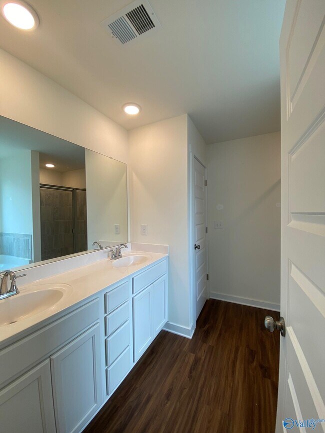 Building Photo - 4214 Textile Ln