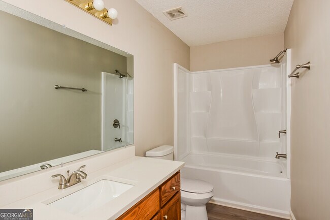 Building Photo - 45 Indian Hills Dr