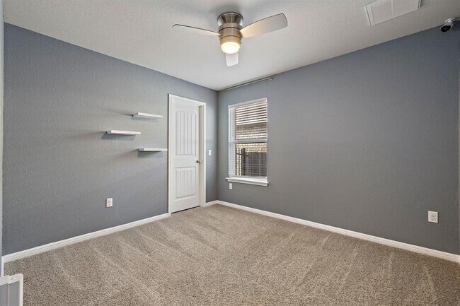 Building Photo - 149 Feather Grass Ave