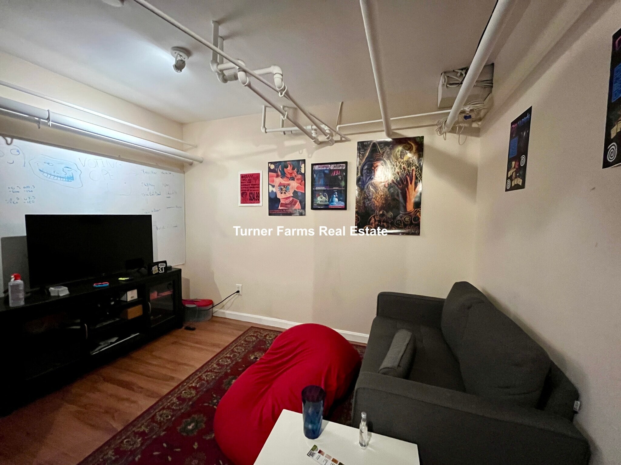 Building Photo - 19 Netherlands Rd